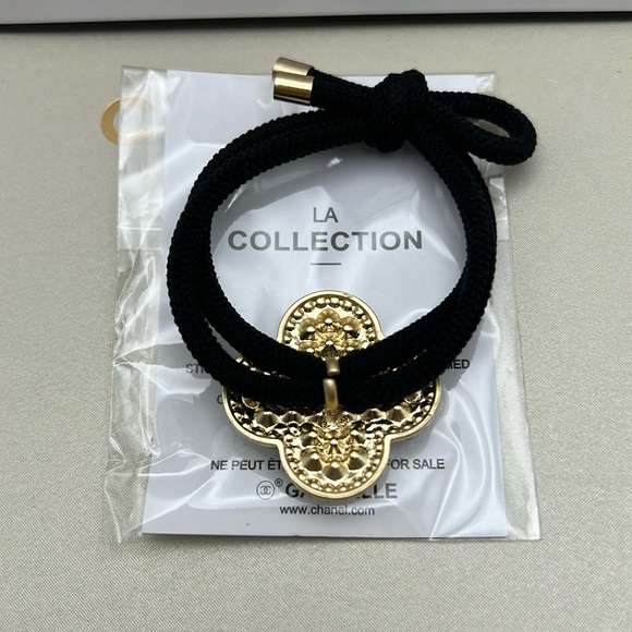 Hair Tie Beauty Chanel Or Wristband & Small Shopping Bag Gold CC Rhinestones - Picture 7 of 17